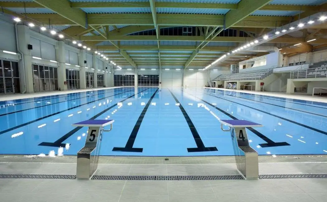 Mały basen na Krytej Pływalni w Niepołomicach ponownie otwarty po badaniach w Sanepidzie